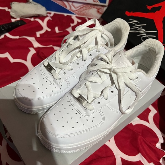 Brand New Women Uptown’s Size 8.5 Woman - Picture 2 of 2